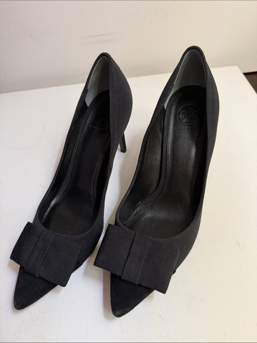 Tory Burch Black Pointed Toe Bow Heels | 9M